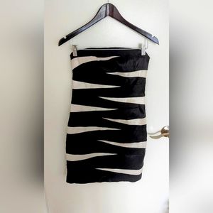 Women's Medium Strapless Le Chateau Dress